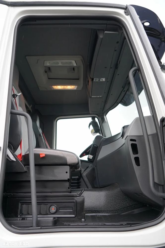 Renault C 430 / 6x4 / BASCUNĂ CU DOUĂ LATE / BASCUNĂ HIDRAULICĂ + HIAB 211 EP-3 HDS / EURO 6 / RADIOCOMANDĂ / ROTATOARE / CUPĂ - 33