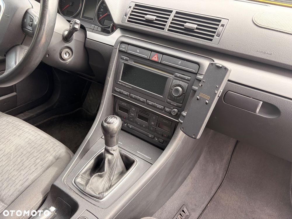 Audi A4 Avant 2.0 TDI DPF - 19