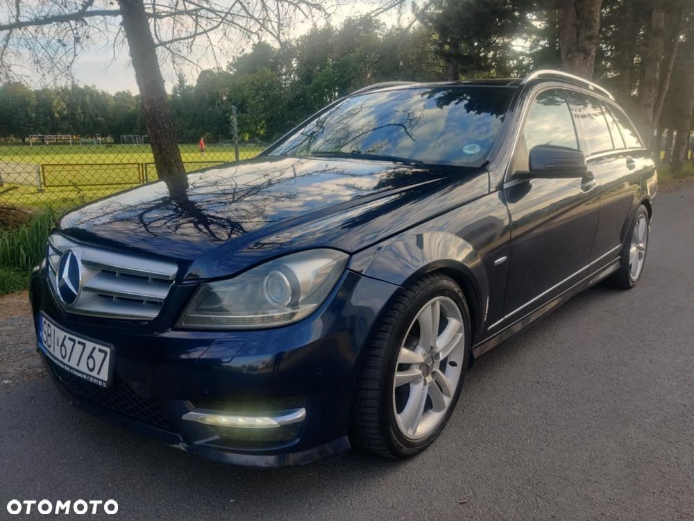 Mercedes-Benz Klasa C 300 CDI BlueEff 4-Matic Elegance - 13