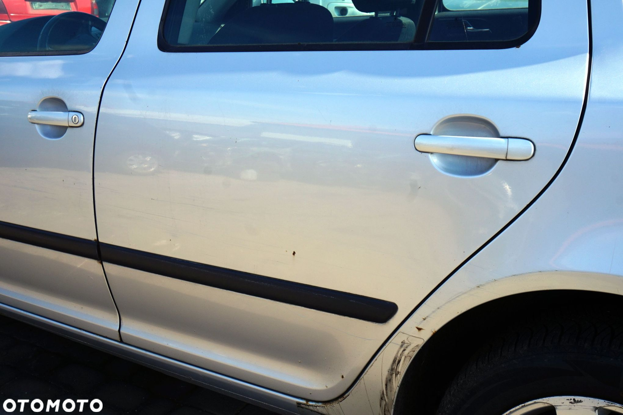 DRZWI TYLNE LEWE OCTAVIA II 1Z3 LIFT KOMBI 9156  SREBRNY SKODA 2008-2013 - 2