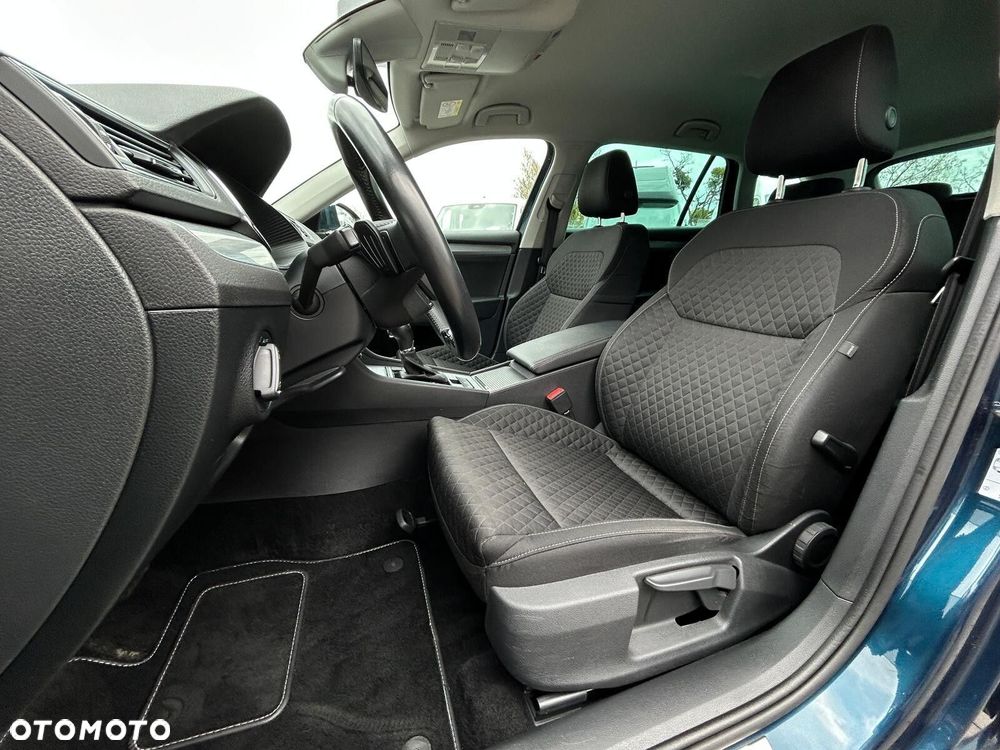 Skoda Superb 1.5 TSI Ambition DSG - 9