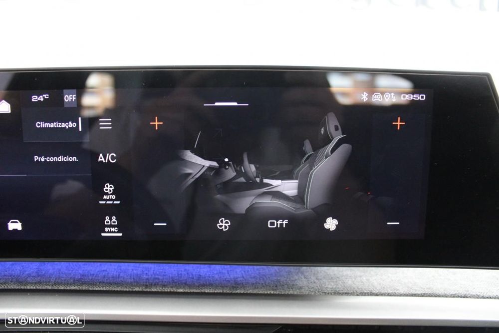 Peugeot e-3008 73 kWh Allure — fotografia 33