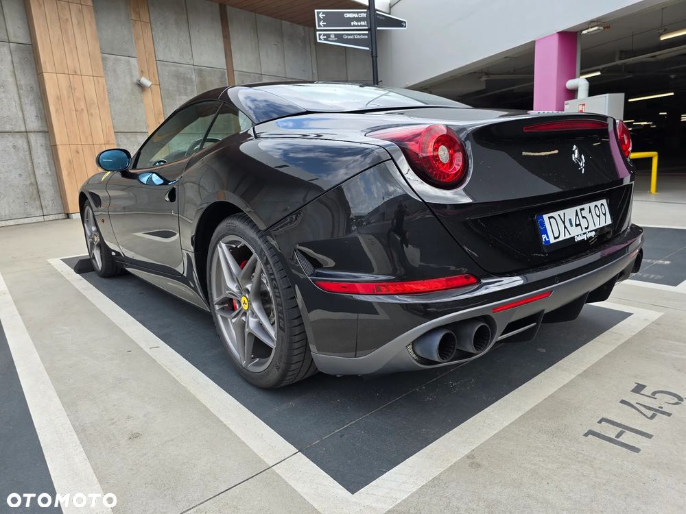 Ferrari California T - 35