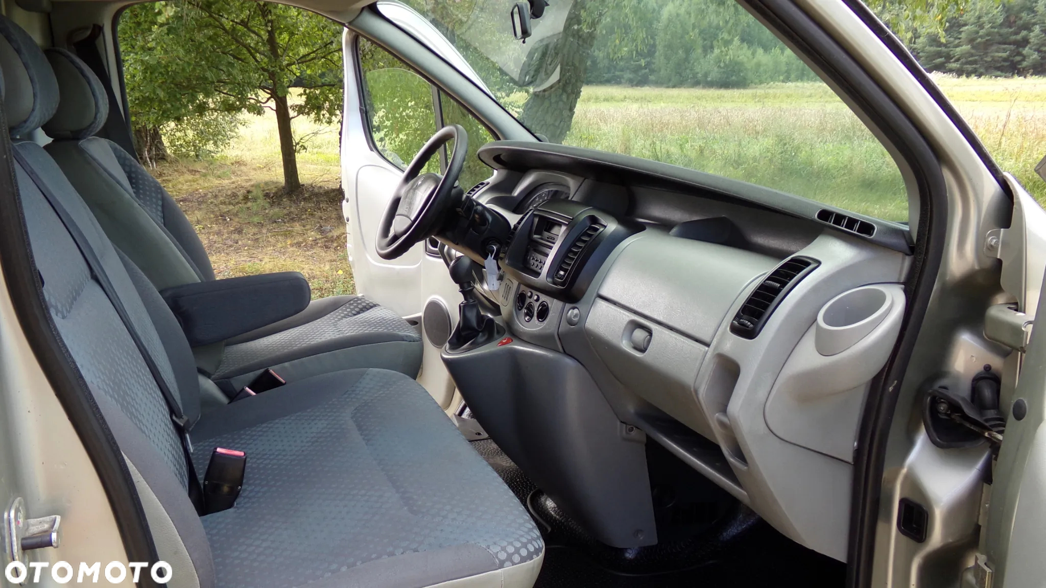 Renault TRAFIC 2.0 115KM * KLIMA * 3 OSOBOWY * ZADBANY ! - 18