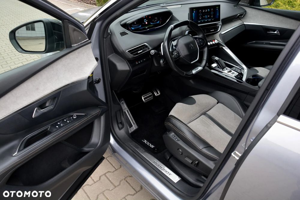 Peugeot 3008 1.6 PureTech HYbrid4 GT Line S&S EAT8 - 20