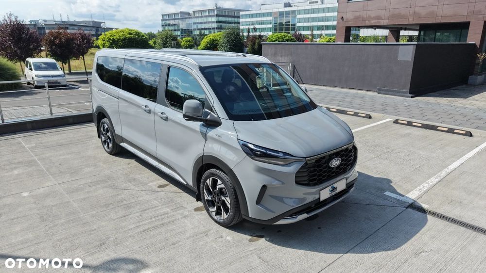 Ford Tourneo Custom - 17