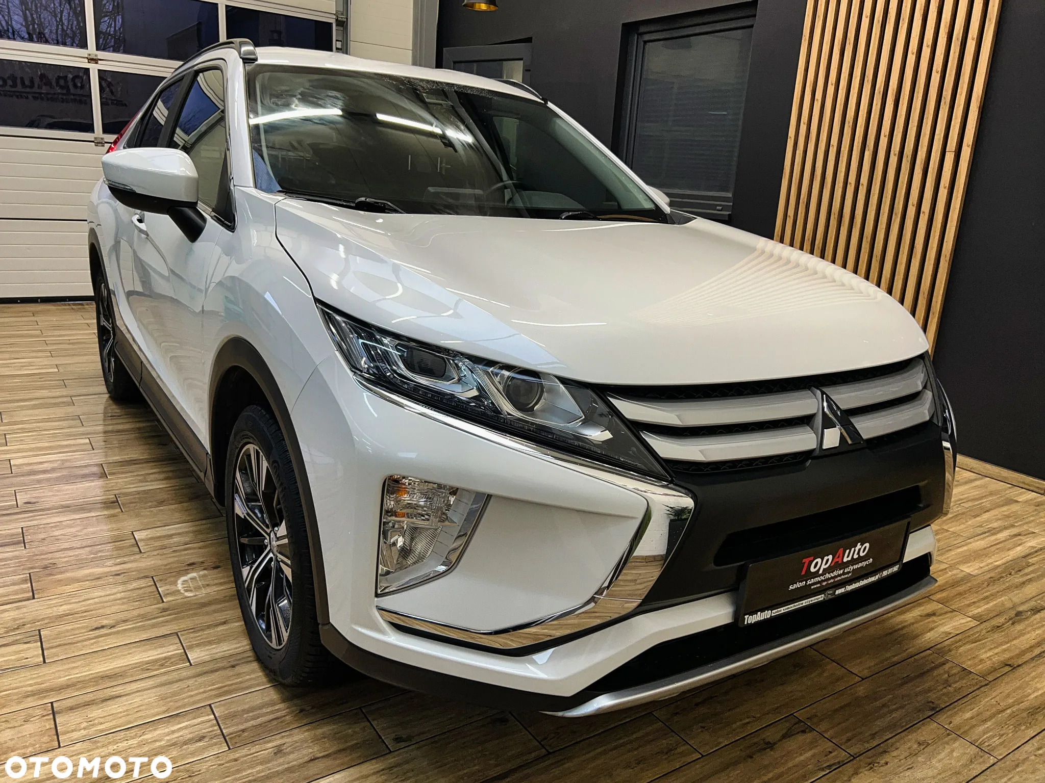 Mitsubishi Eclipse Cross 1.5 T GPF Invite Plus - 4