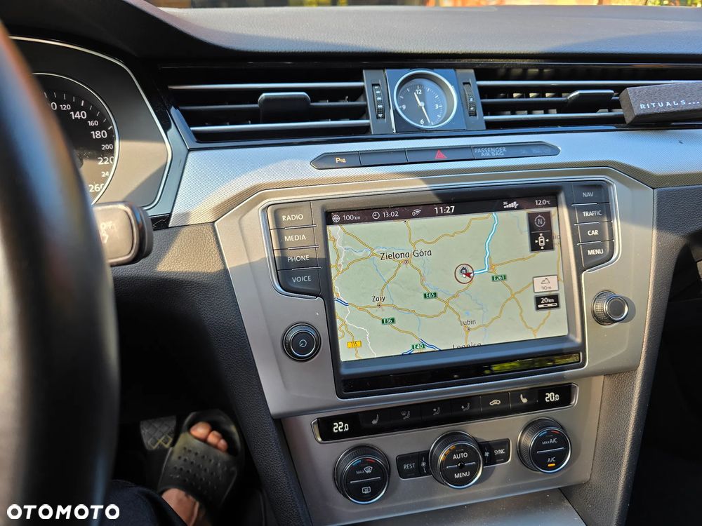 Volkswagen Passat - 6