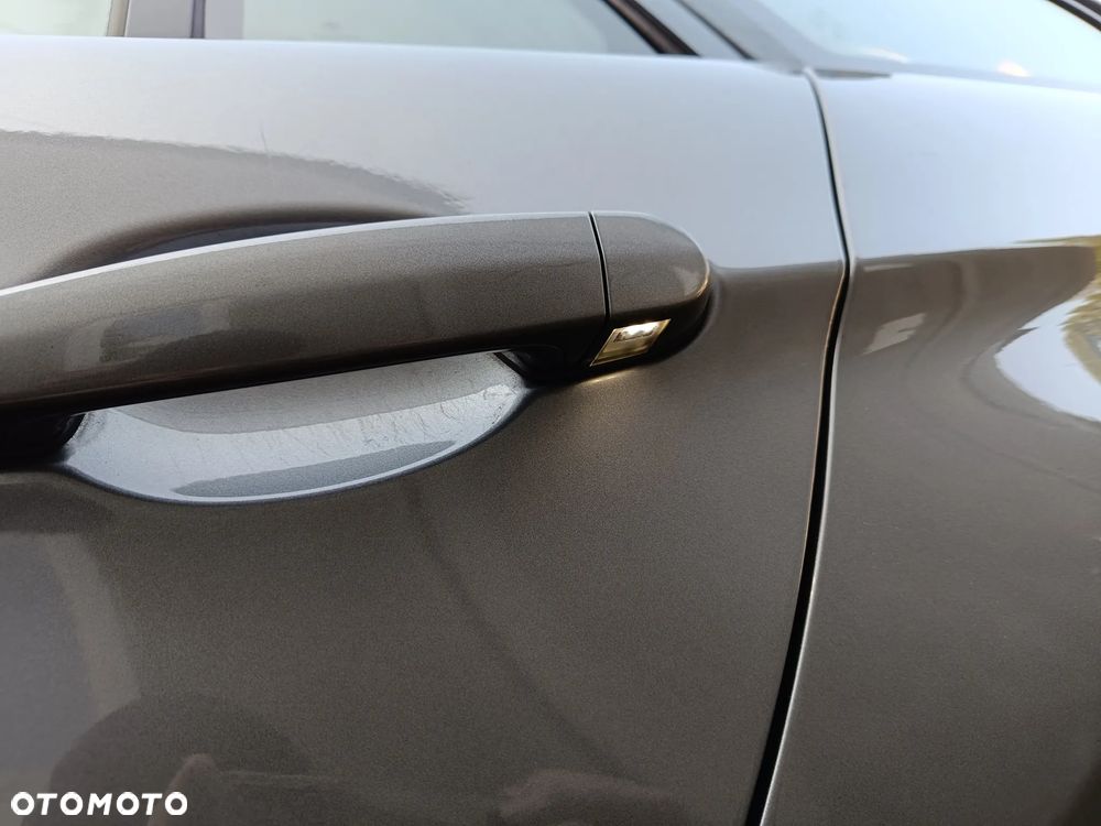 BMW Seria 3 320d Touring Sport-Aut - 36