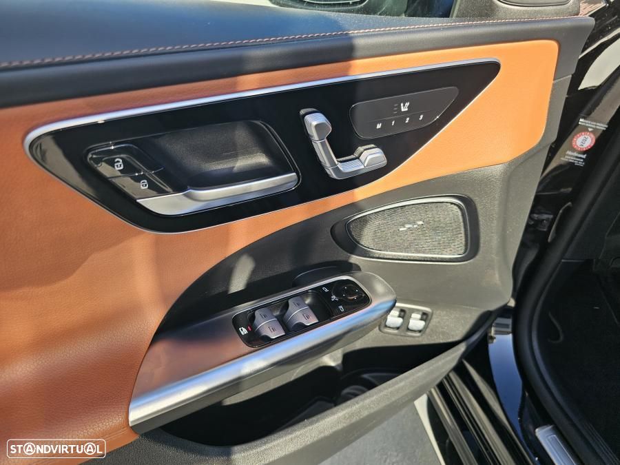 Mercedes-Benz C 300 e AMG Line - 25