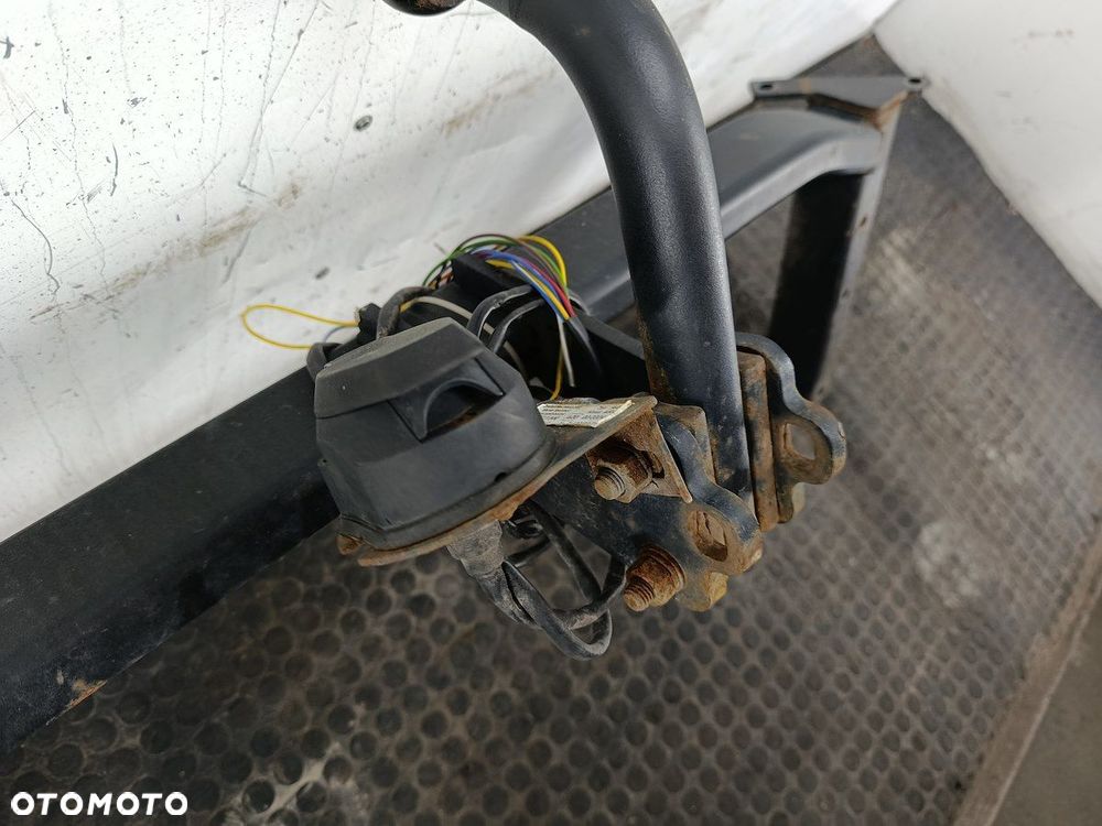 HAK HOLOWNICZY AUDI A4 B5 00-0304 KOMBI - 3