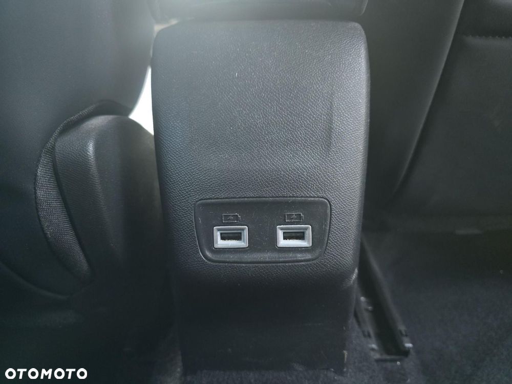 Peugeot 2008 1.5 BlueHDi Allure Pack S&S EAT8 - 25