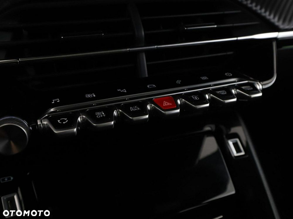 Peugeot 2008 1.2 PureTech GT Line S&S - 30