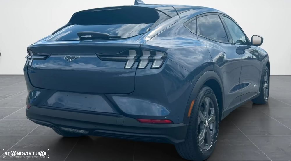 Ford Mustang Mach-E 75.7 kWh Base - 13