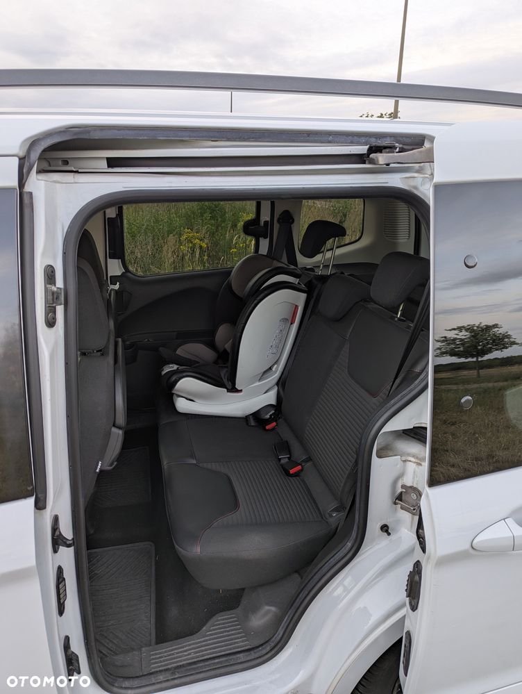 Ford Tourneo Courier 1.0 EcoBoost Sport - 12