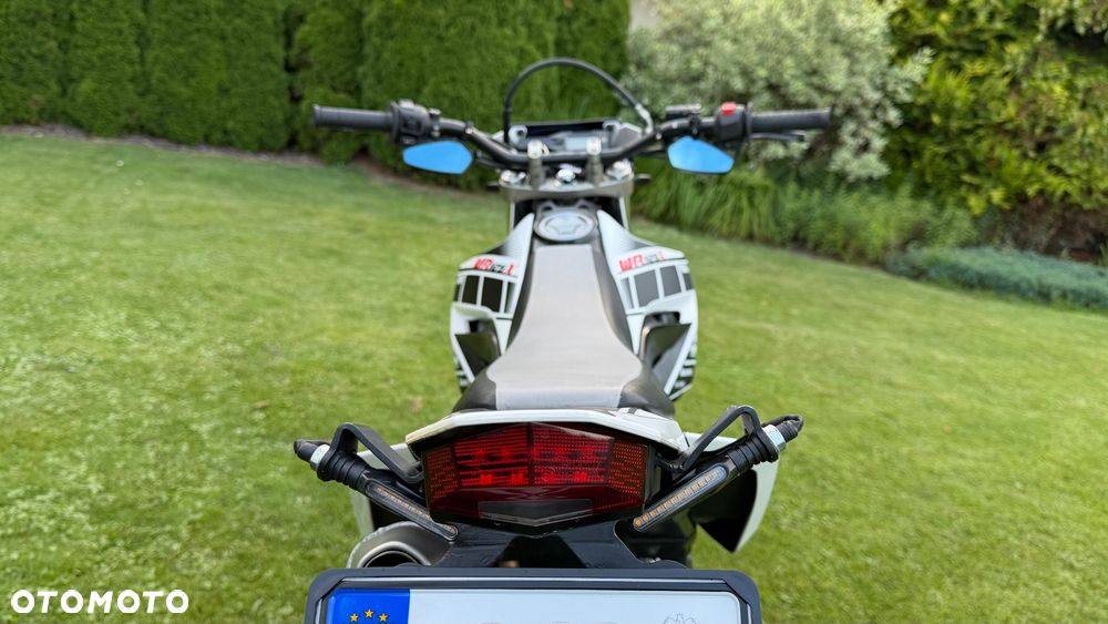 Yamaha WR - 7