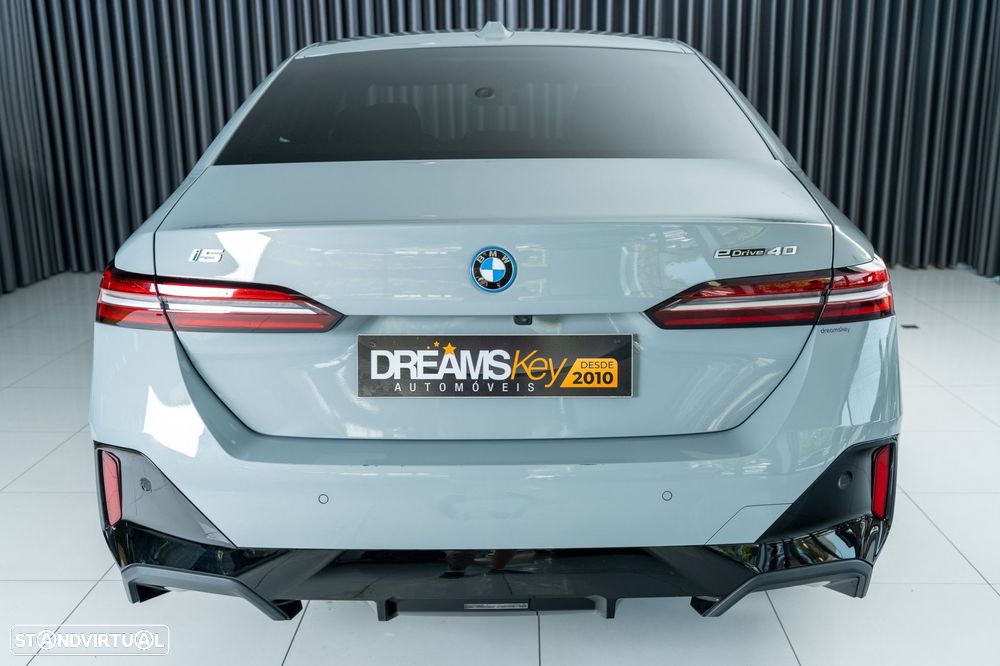 BMW i5 eDrive40 Pack Desportivo M - 2
