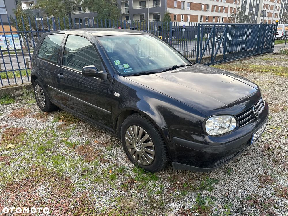 Volkswagen Golf - 3