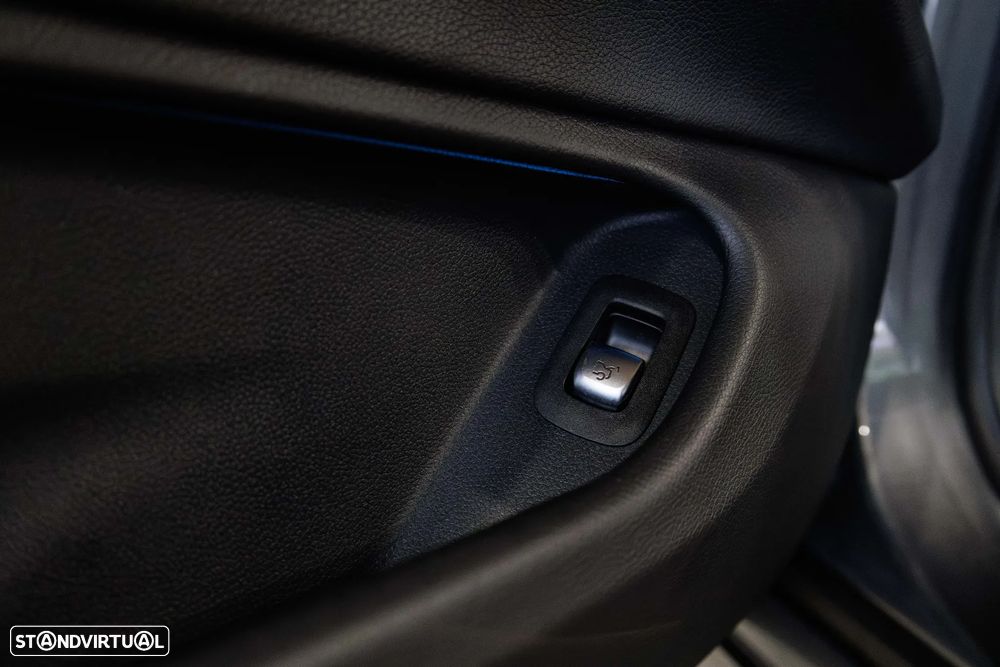 Mercedes-Benz C 220 d 9G-TRONIC AMG Line - 43