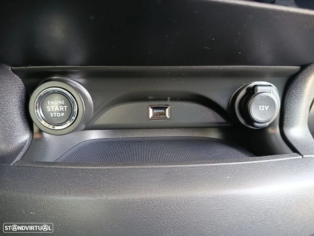 Citroën C4 Cactus 1.2 PureTech Shine EAT6 - 17