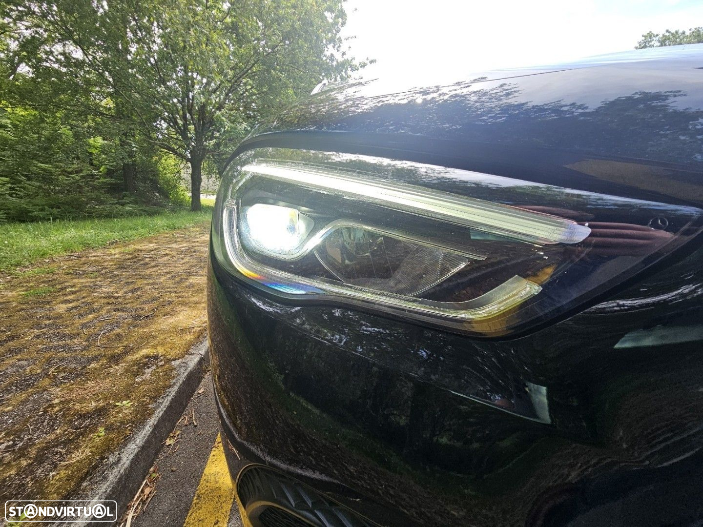 Mercedes-Benz GLA 180 d 8G-DCT - 53