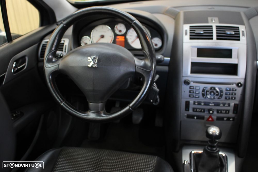 Peugeot 407 2.0 HDi Executive - 32