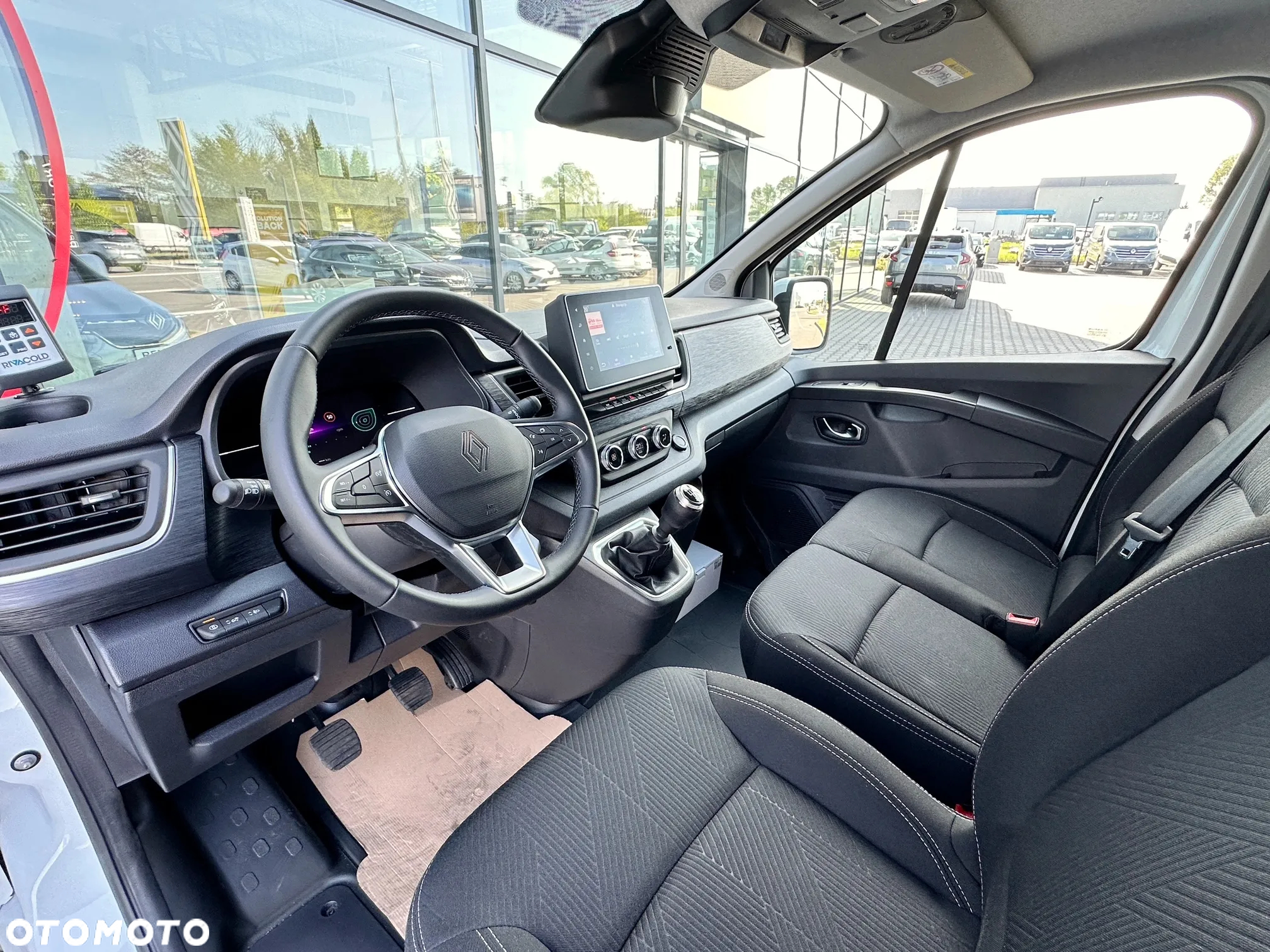 Renault Trafic L2H1 2.0 dCI 150 KM Izoterma Gruau - 9