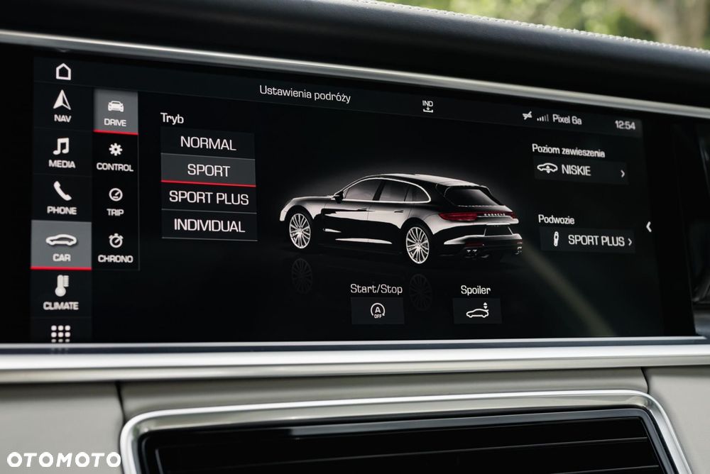 Porsche Panamera 4S - 23