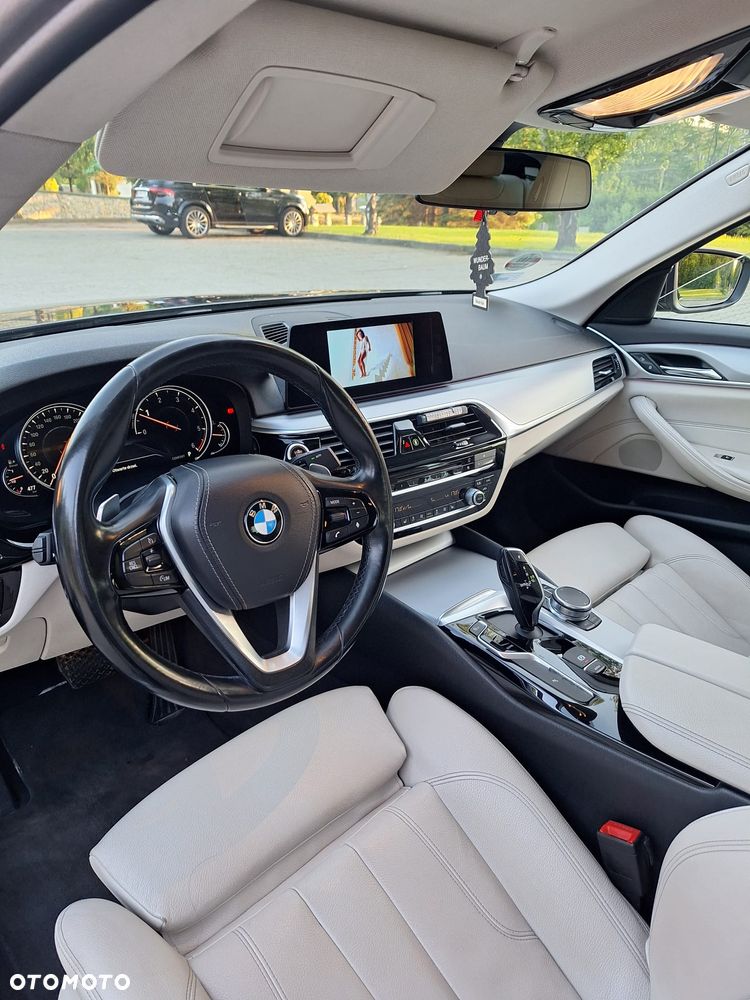 BMW Seria 5 - 13