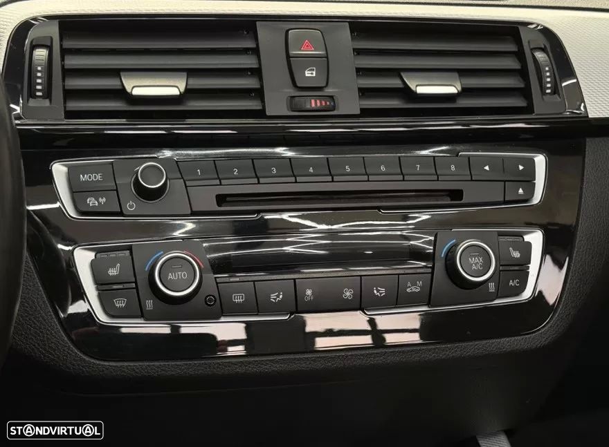 BMW 220 d Cabrio Pack M Auto - 33