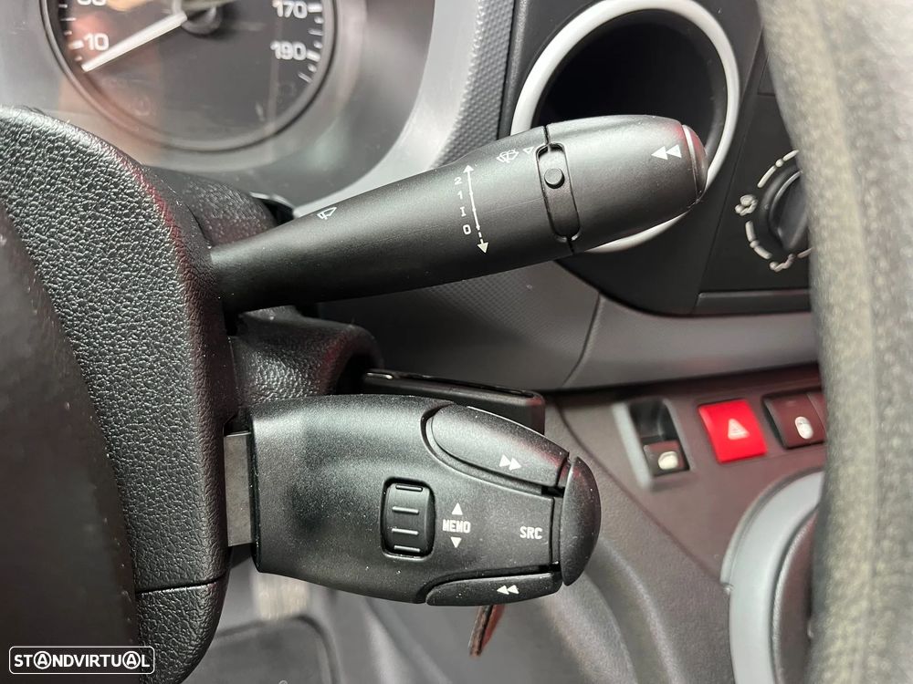 Peugeot Partner | 1.6 HDI | 3 Lug. | POUCOS KM's - 19