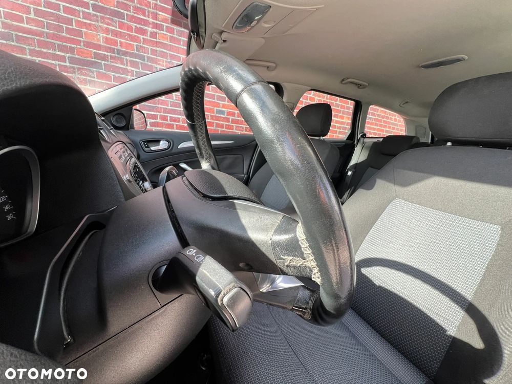 Ford Mondeo - 13