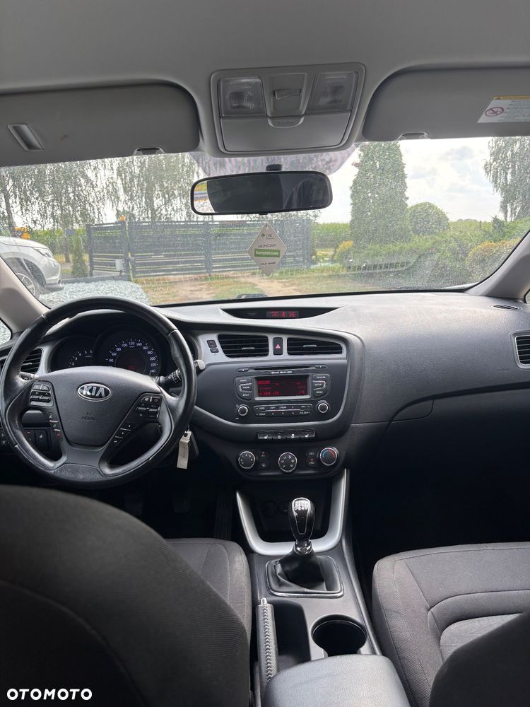 Kia Ceed 1.6 CRDi Spirit - 9