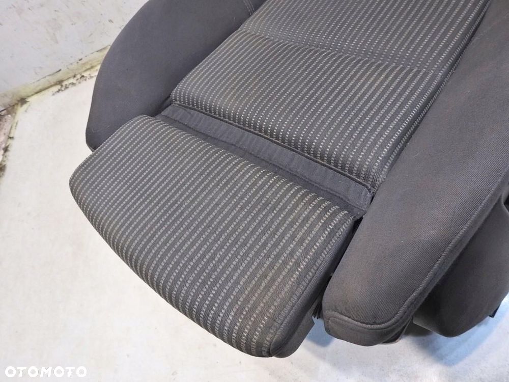 FOTEL LEWY PRZÓD AUDI A4 B7 - 12