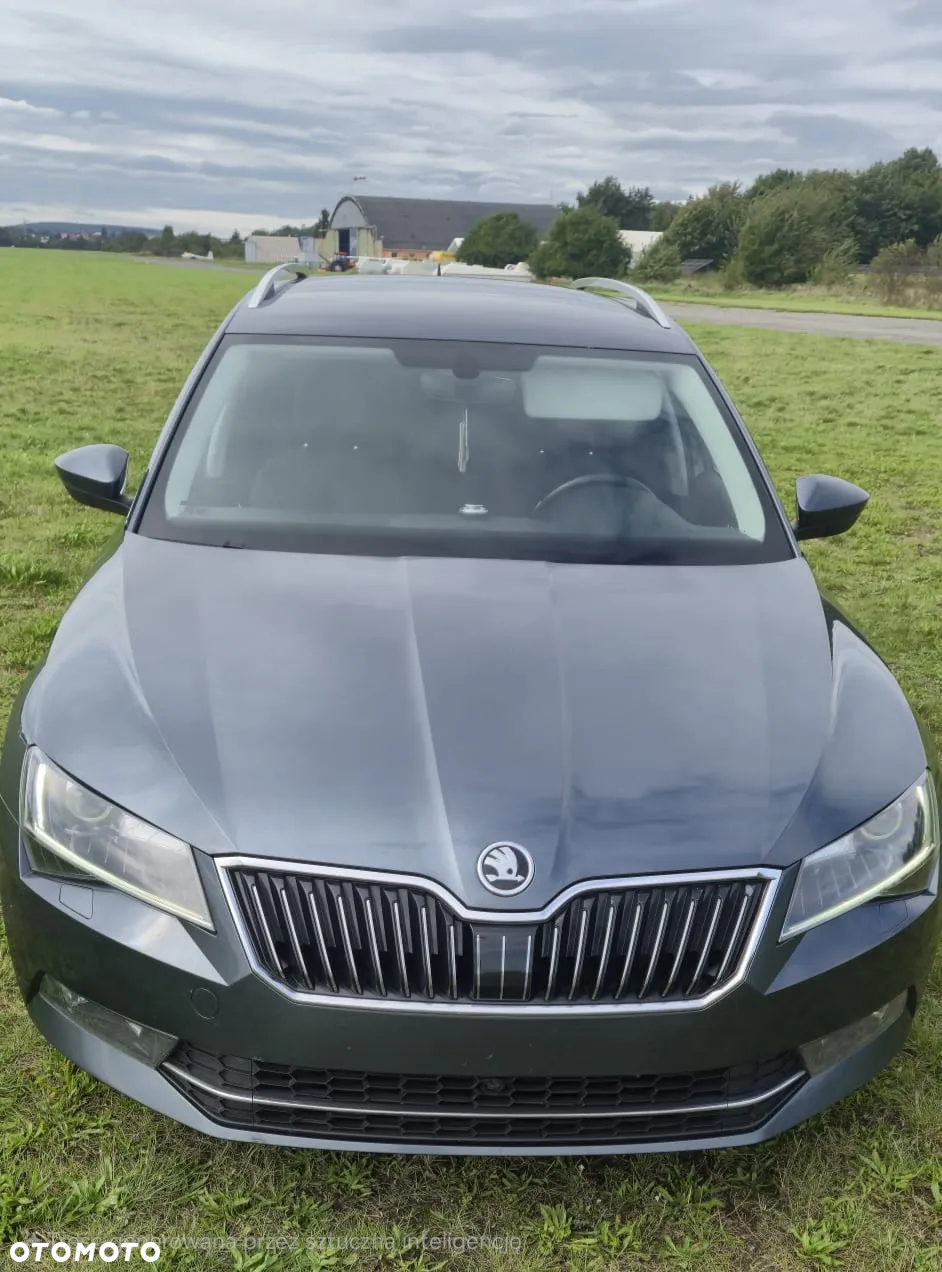 Skoda Superb 2.0 TDI 4x4 DSG Style - 10
