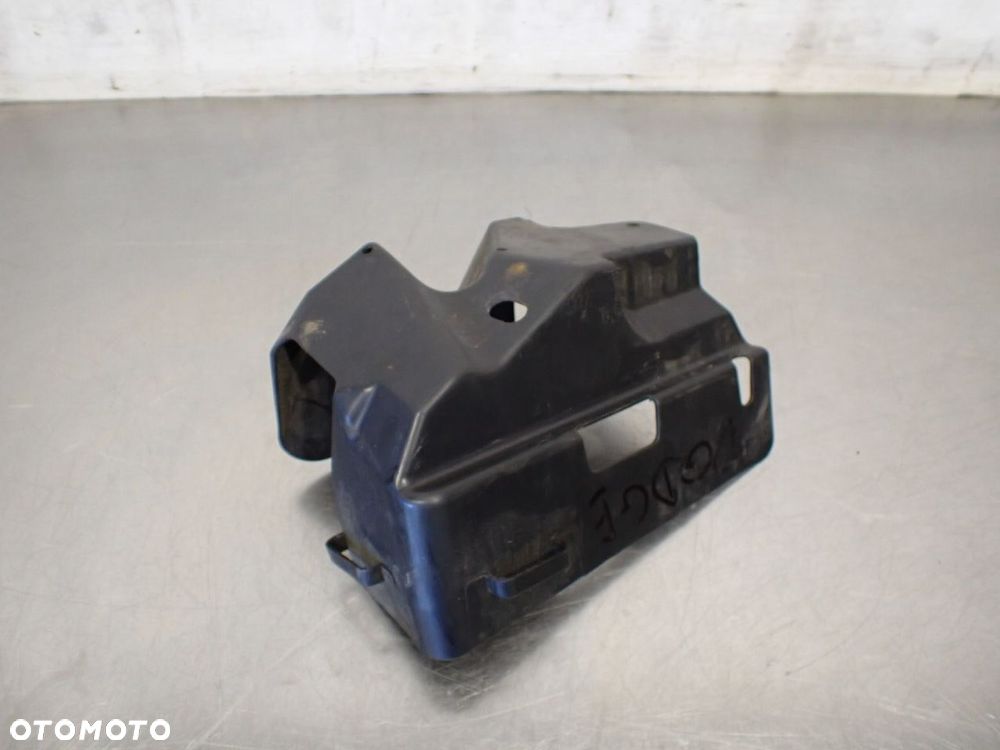 OBUDOWA SKRZYNKI BEZPIECZNIKÓW DODGE CALIBER 04692044AC - 1