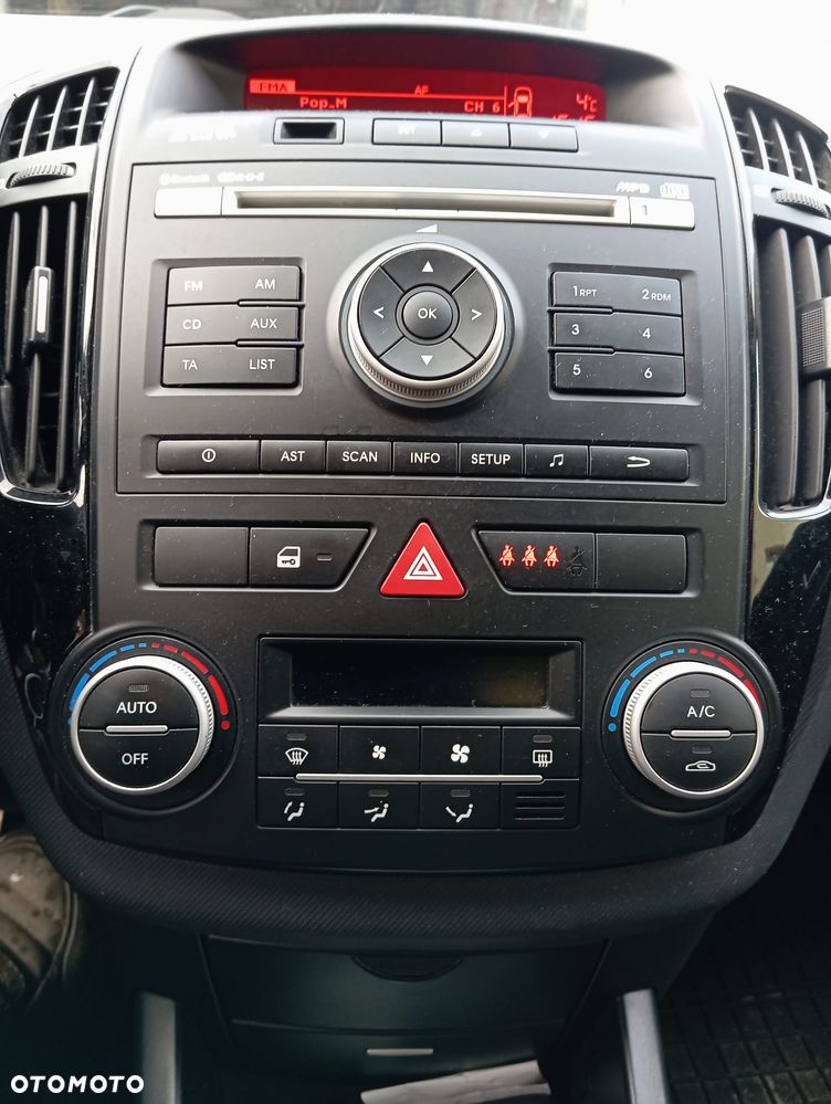 Kia Ceed 1.6 CRDi LX - 11