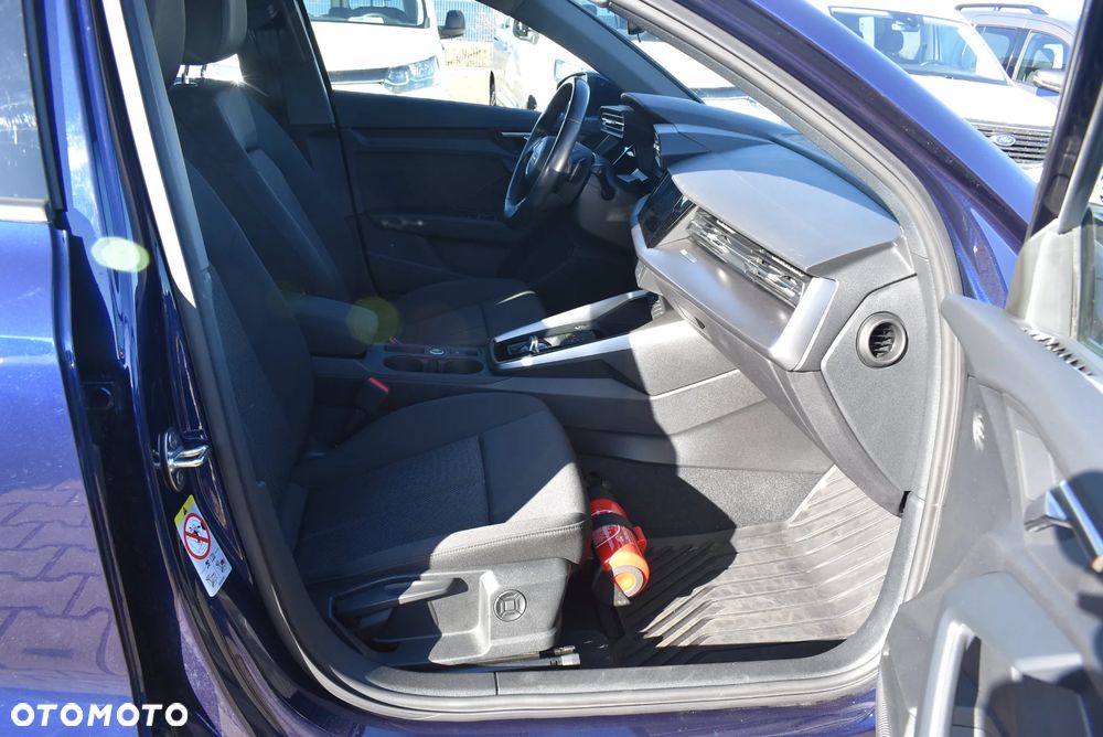 Audi A3 Sportback 30 TDI S tronic - 16