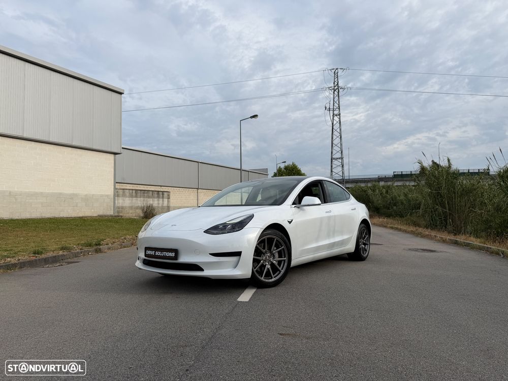 Tesla Model 3 Standard Range Plus RWD - 1