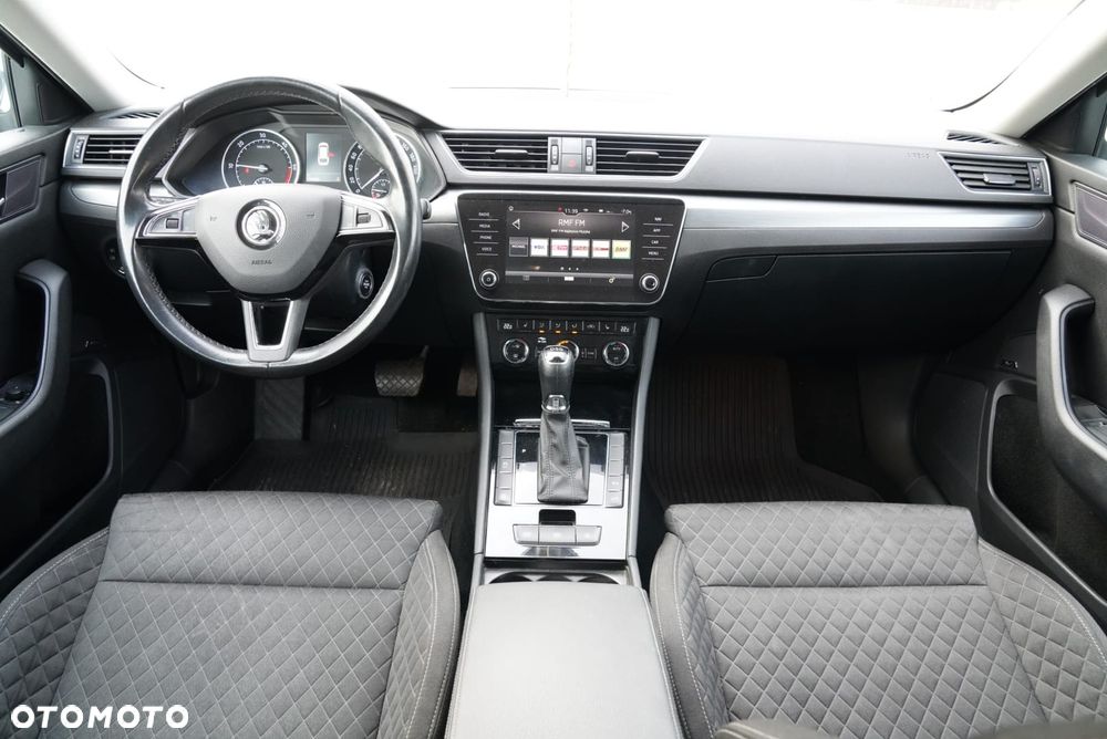 Skoda Superb 2.0 TDI SCR Style DSG - 8