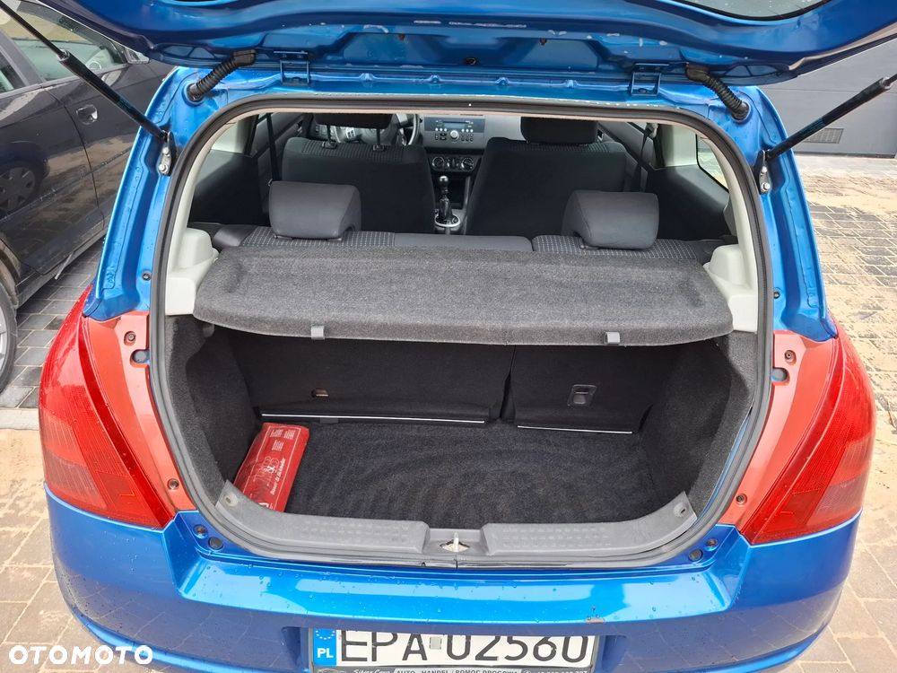 Suzuki Swift - 16