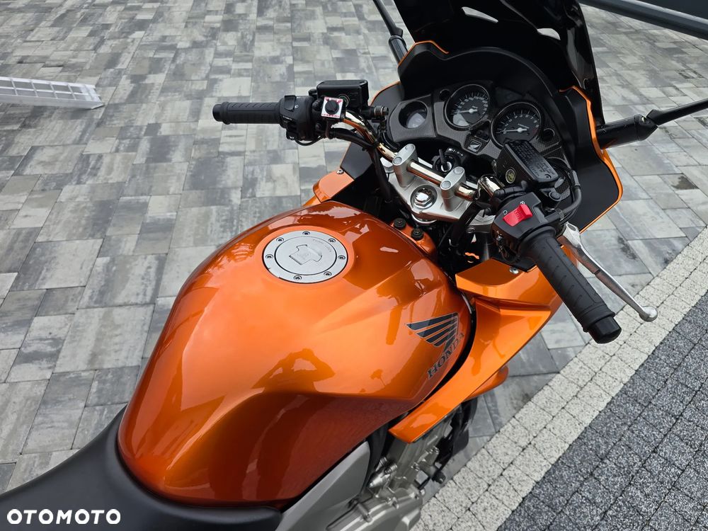 Honda CBF - 23