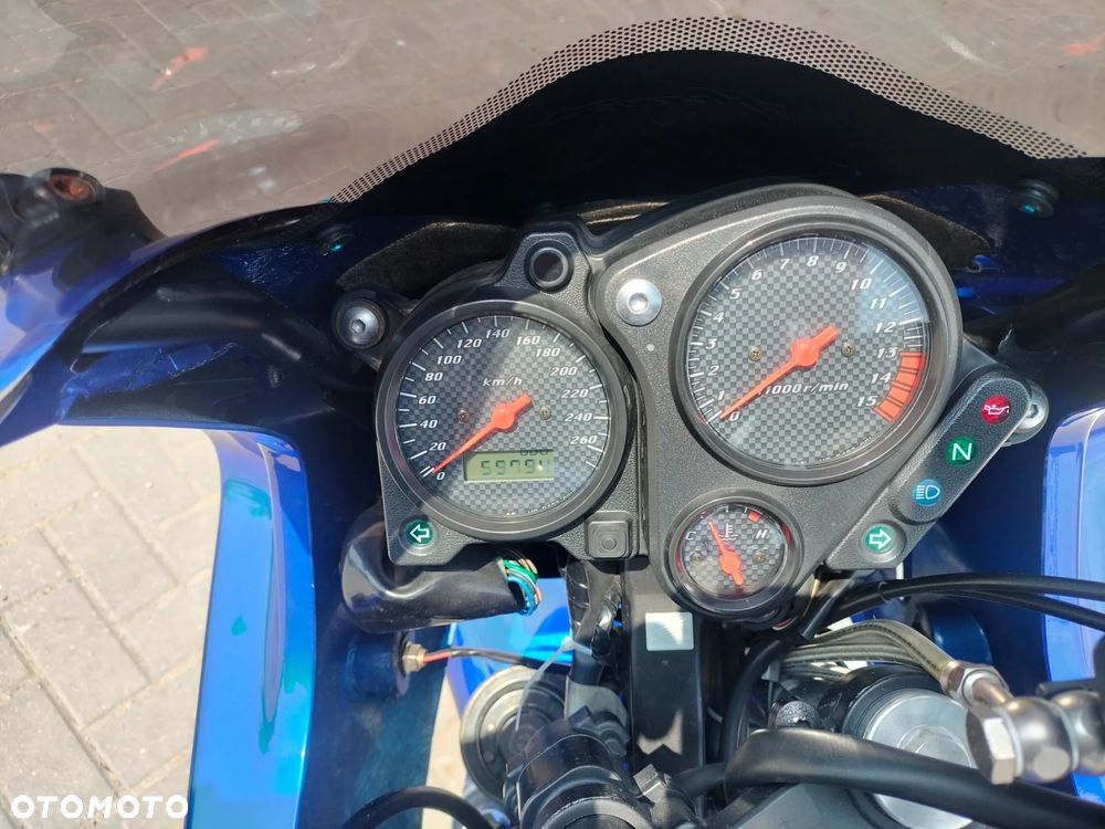 Honda Hornet - 2