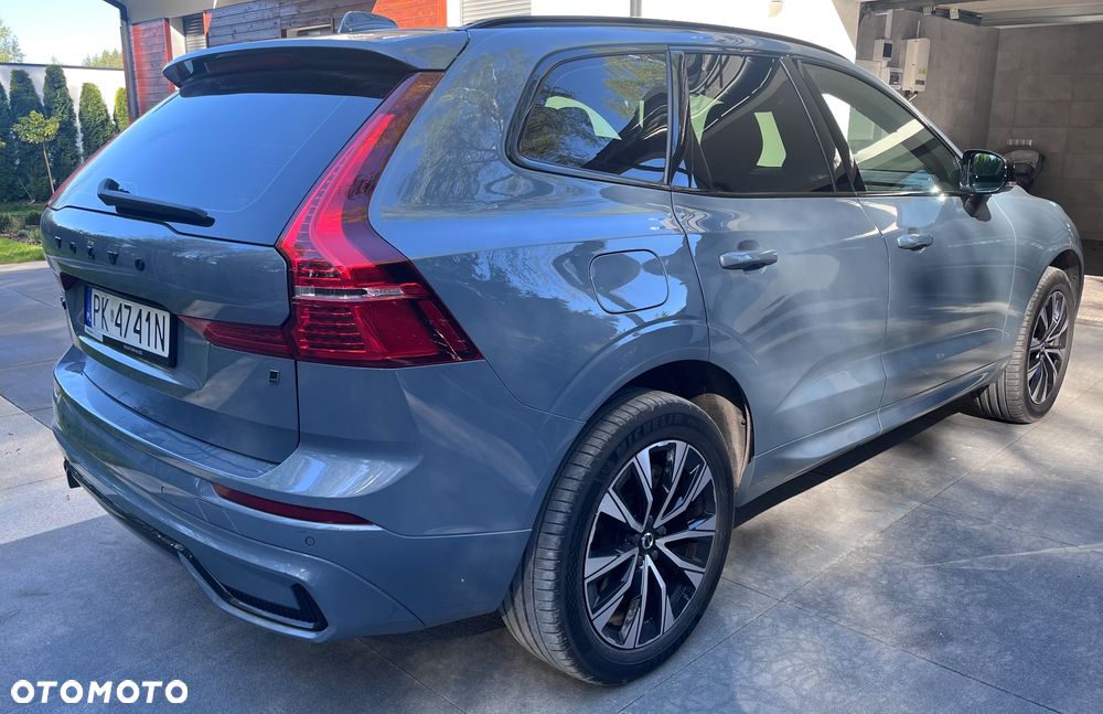 Volvo XC 60 B4 D AWD R-Design - 3