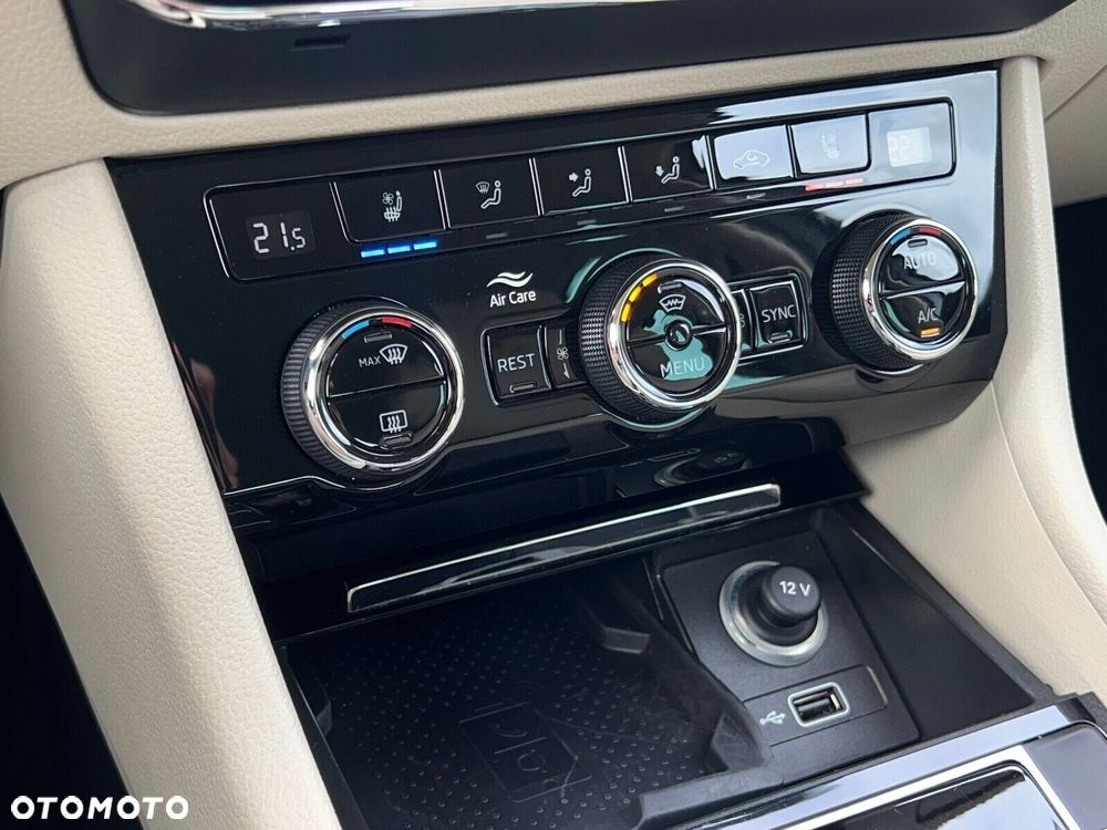 Skoda Superb 2.0 TSI L&K DSG - 29