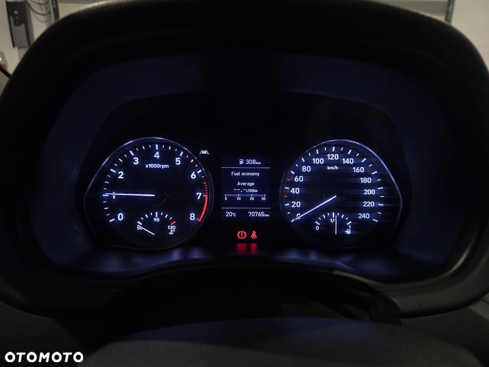 Hyundai i30 1.5 DPI Classic + - 20