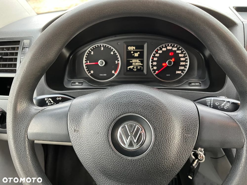 Volkswagen Caravelle - 37