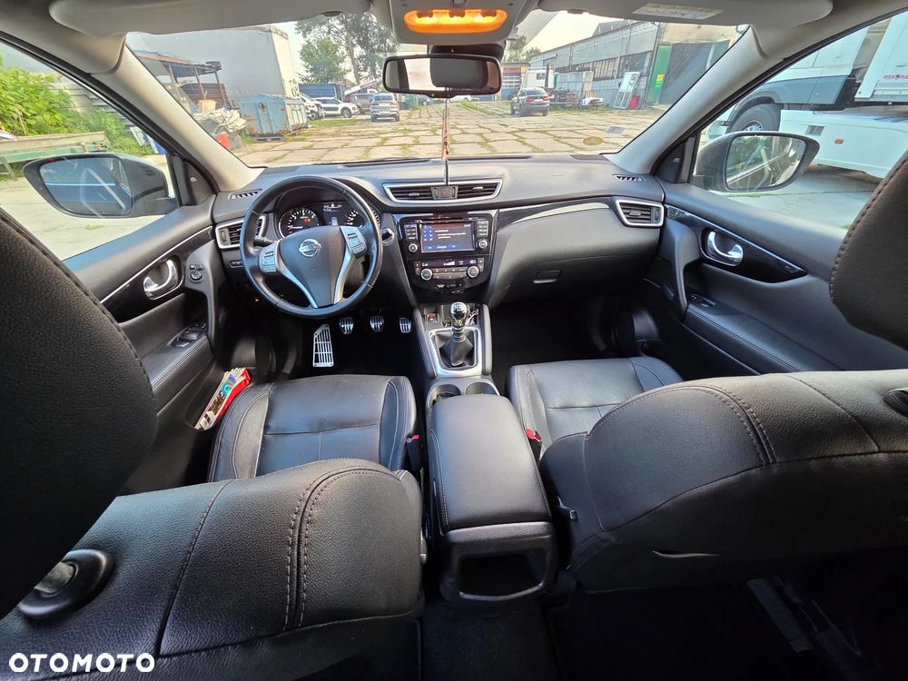 Nissan Qashqai 1.6 DCi N-Connecta - 18