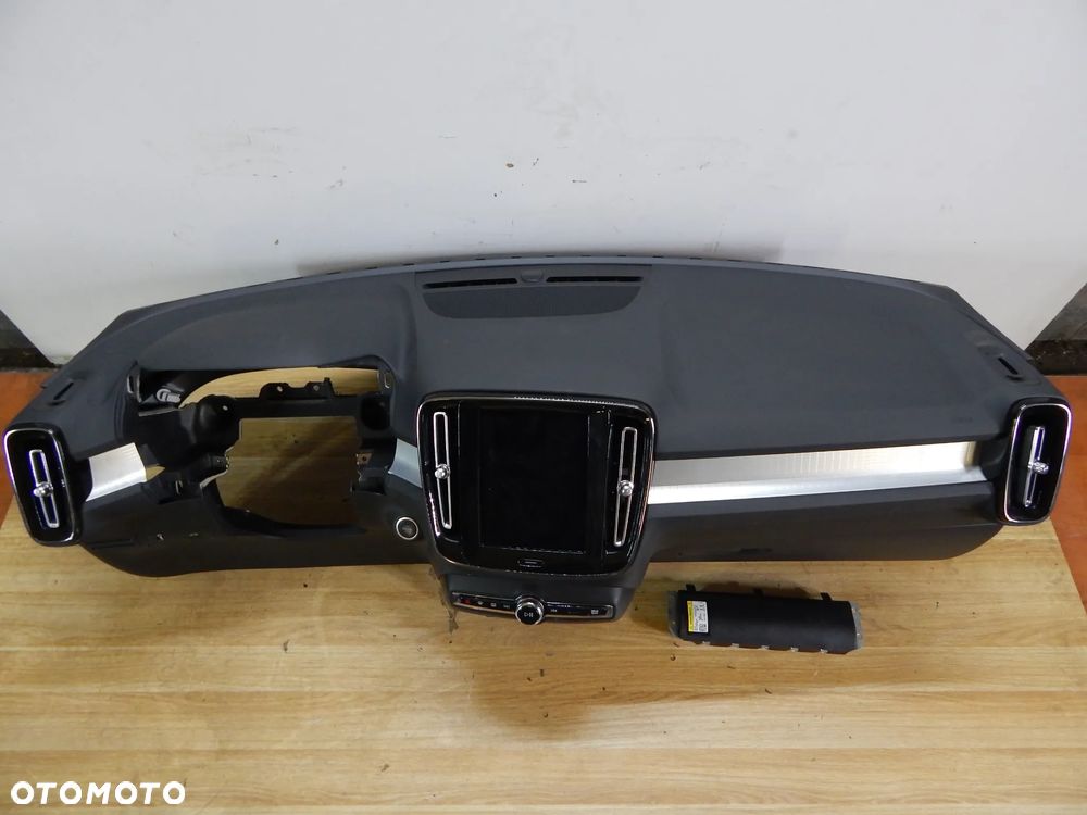 Deska rozdzielcza kokpit konsola airbag Volvo XC40 xc40 17-24 Łuków części - 1