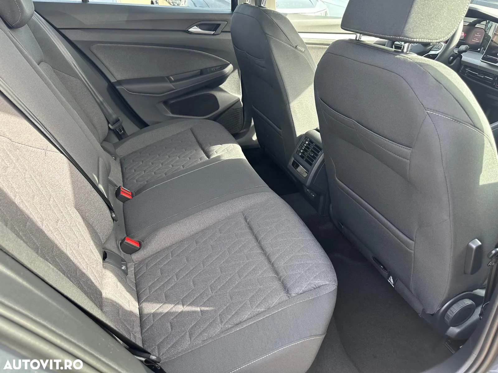 Volkswagen Golf 1.5 TSI eHybrid DSG PHEV Life - 9